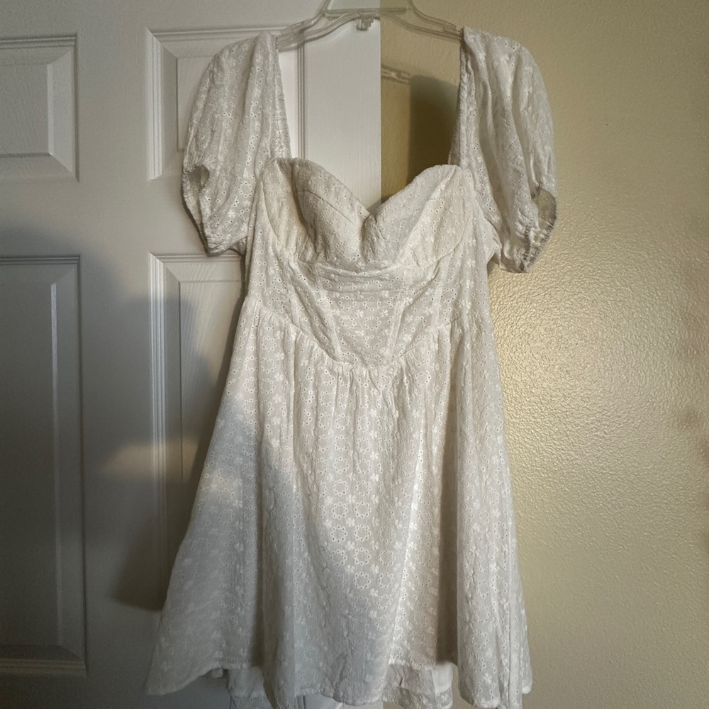 Princess Poly white floral dress